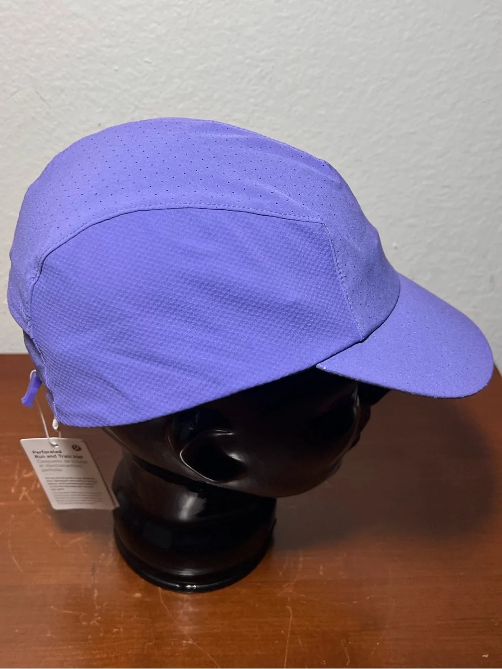 Perforated Run and Train Hat Purple Size L/XL